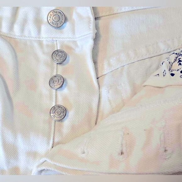 We The Free destroyed white shirts; Size 24 - Picture 11 of 14